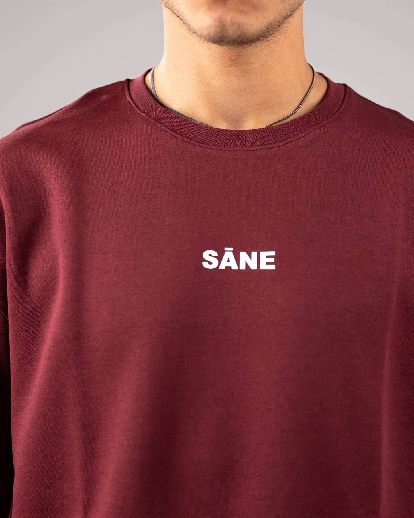 PREMIUM MAROON SĀNE OVERSIZE T-SHIRT